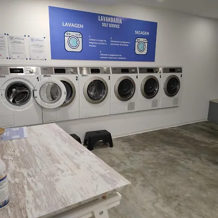 A Proa Do Moliceiro - King Bed With Mirror شقة أفيرو