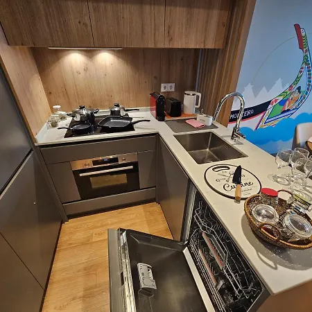 A Proa Do Moliceiro - King Bed With Mirror *