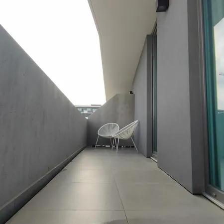 A Proa Do Moliceiro - King Bed With Mirror شقة أفيرو