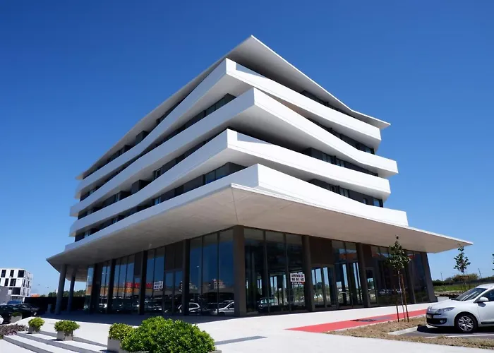 A Proa Do Moliceiro - King Bed With Mirror Appartamento Aveiro