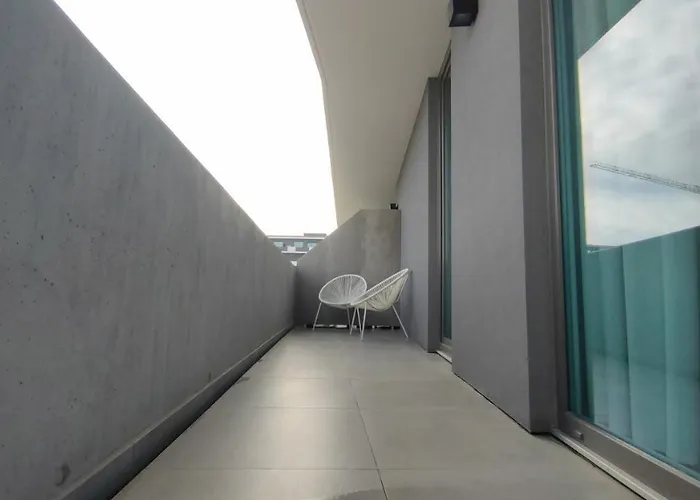 A Proa Do Moliceiro - King Bed With Mirror Appartamento Aveiro